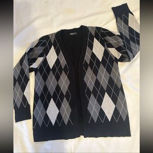 ARGYLE CARDIGAN,EUC THICK AND WARM MATERIAL,BEAUTIFUL CLASSIC COLORS
